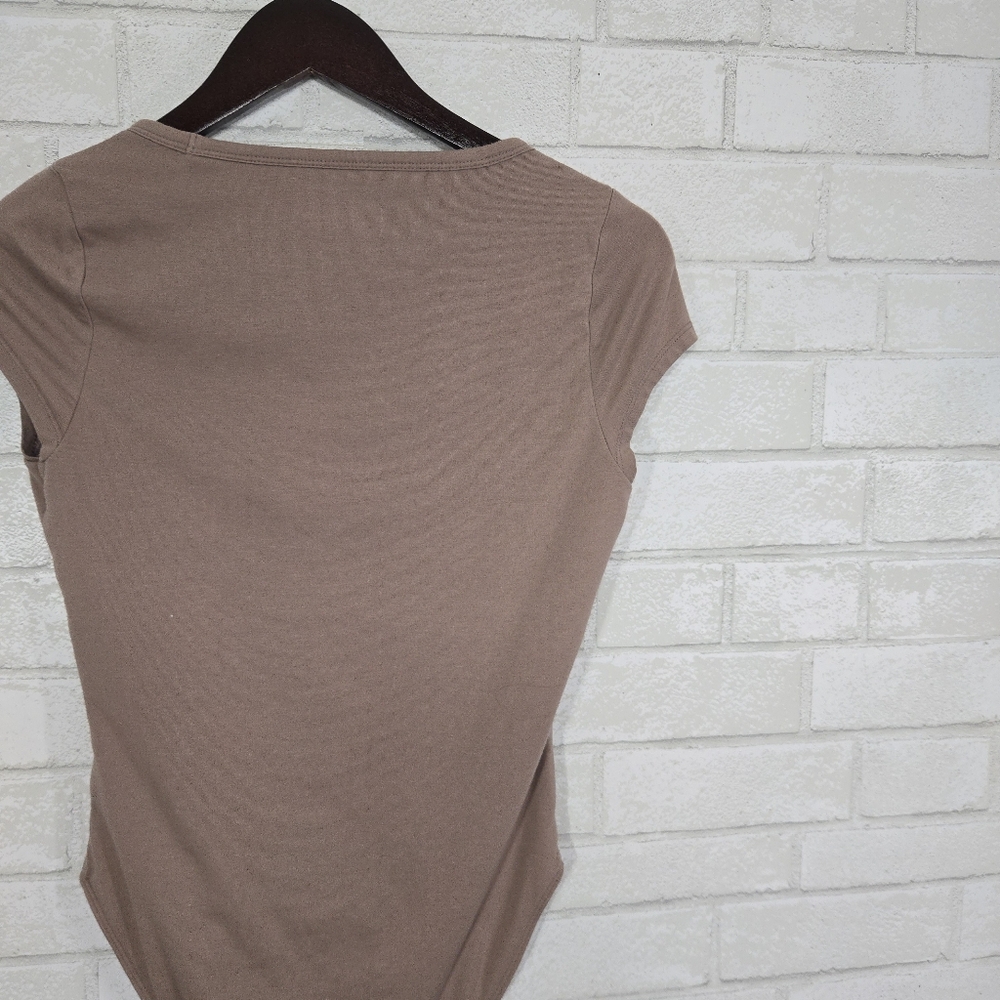 Old Navy bodysuit - Picture 11 of 13